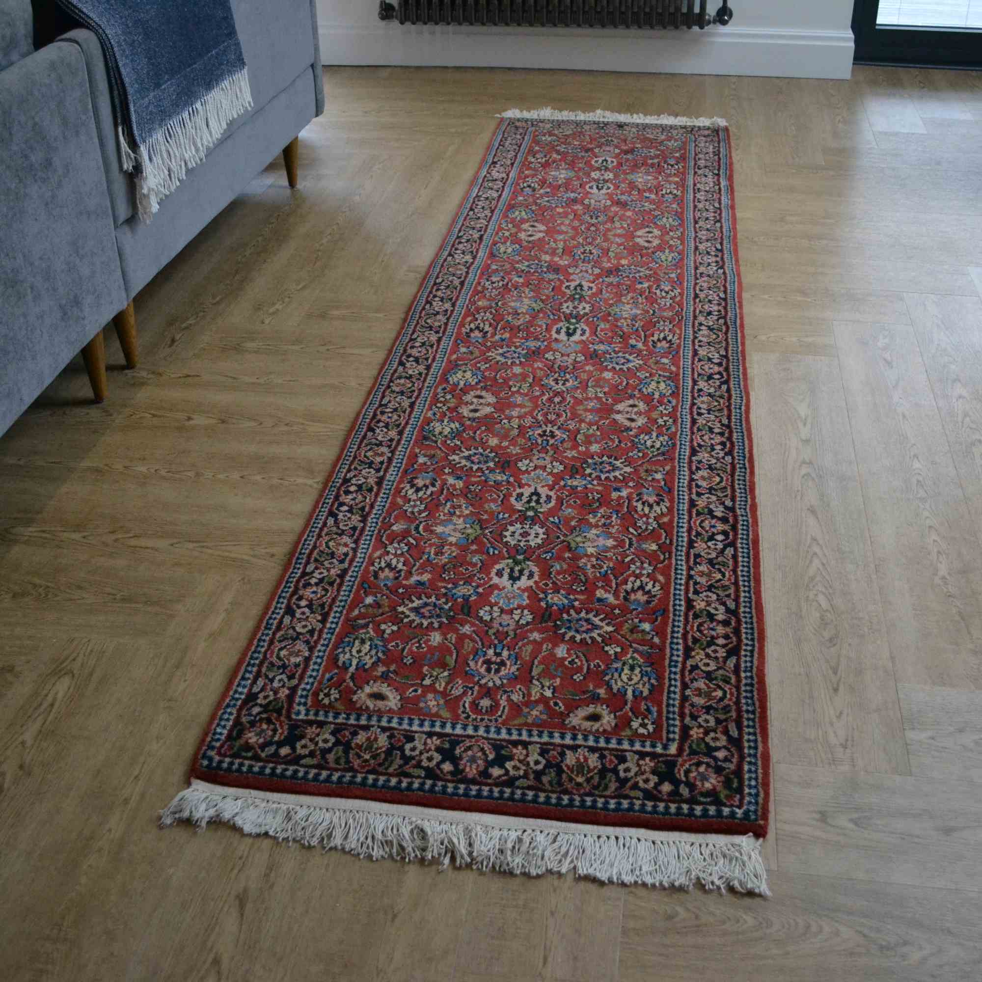 Kashan Traditional Hand Knotted Wool Runner Rug In Red